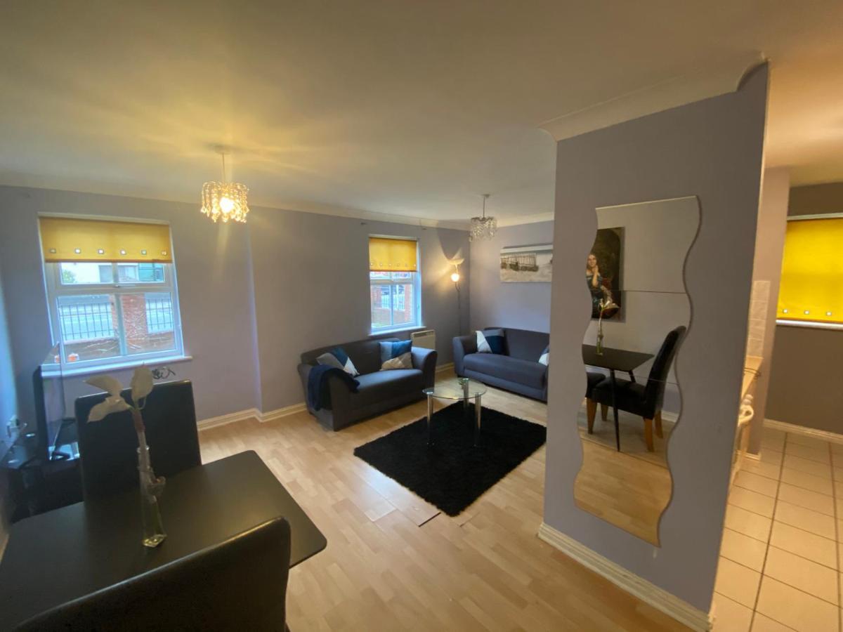 Bambz Apartment 3 Manchester Exterior photo